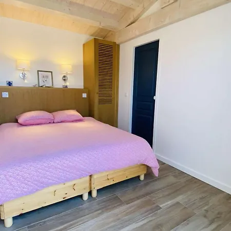 Superbe Entierement Equipee Avec Piscine Le Bois-Plage-en-Ré