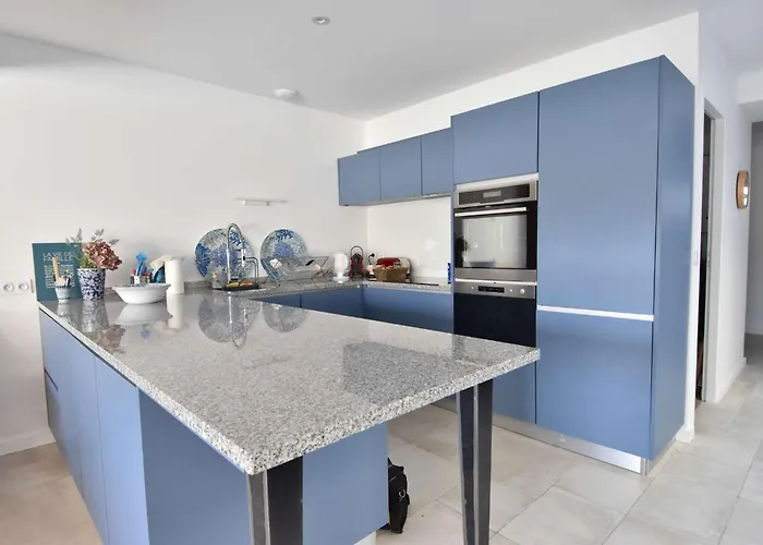 Superbe Entièrement équipée Avec Piscine Villa